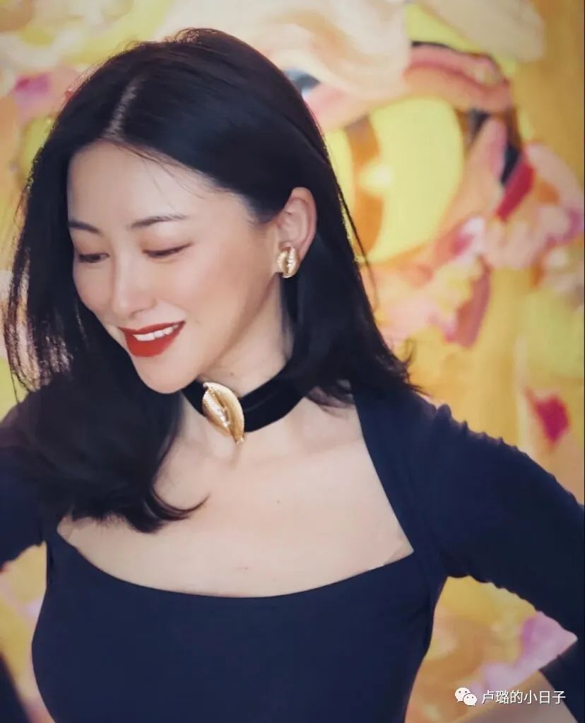 入选全球最美，被法拉利老板狂追，红二代的她私底下也超级会穿