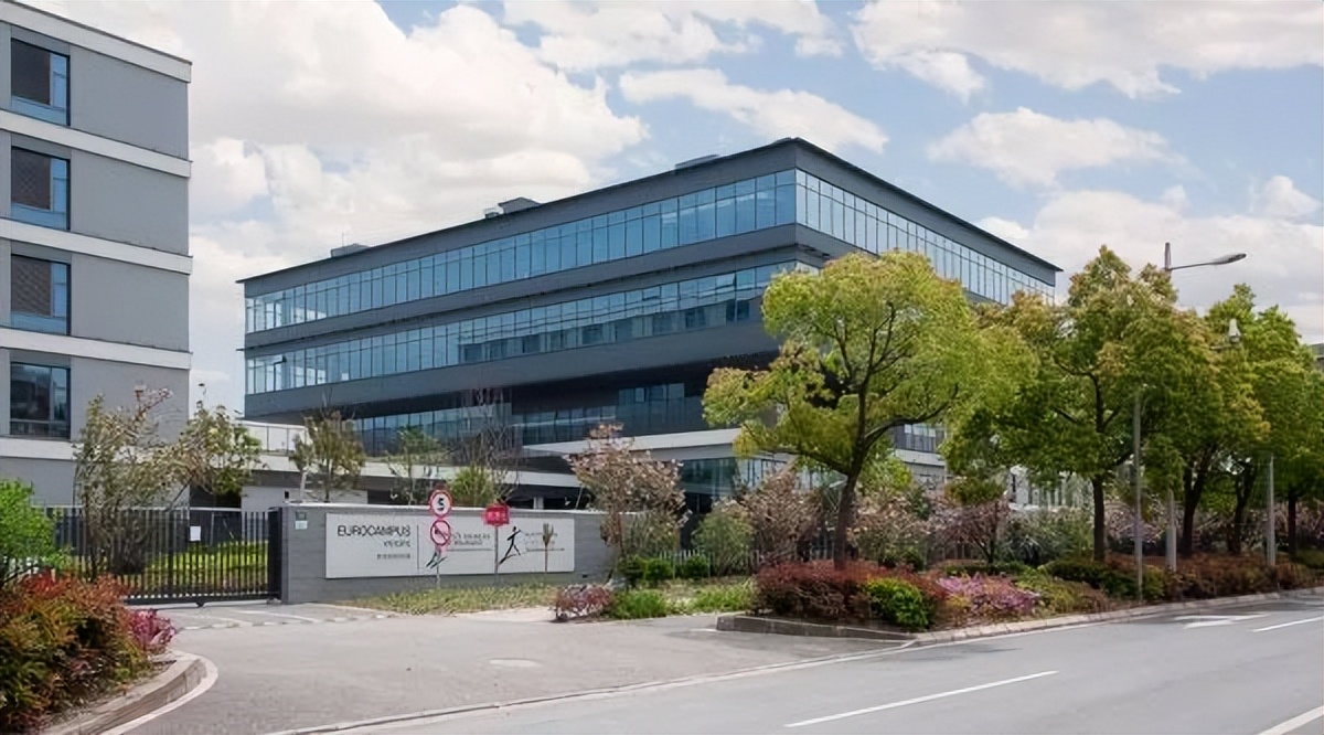 新江湾小学丶初中丶高中简介和校园实景照片！学校对口小区一栏