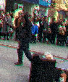 “是小蛇出了轨，还是青蛙劈了腿？”这是现实版的美杜莎？哈哈