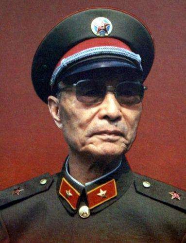 1984年张爱萍访美，回国后主动向*小平邓**辞职：我这国防部长该撤