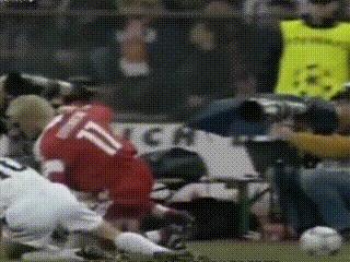 伊布和拉莫斯谁更厉害,足坛恶汉排名