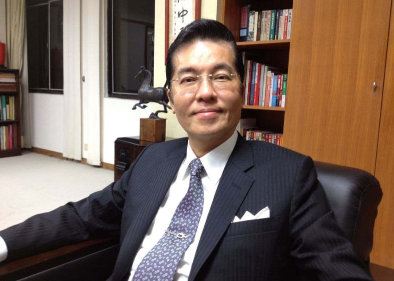 台统派升起五星红旗，“*独台**”气急败坏，台专家道出统一真相