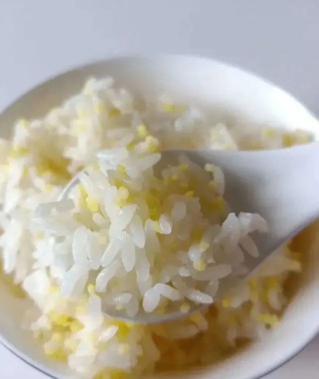 网上买的五常大米能放心吃吗 (制止假的五常大米我们该怎么做)