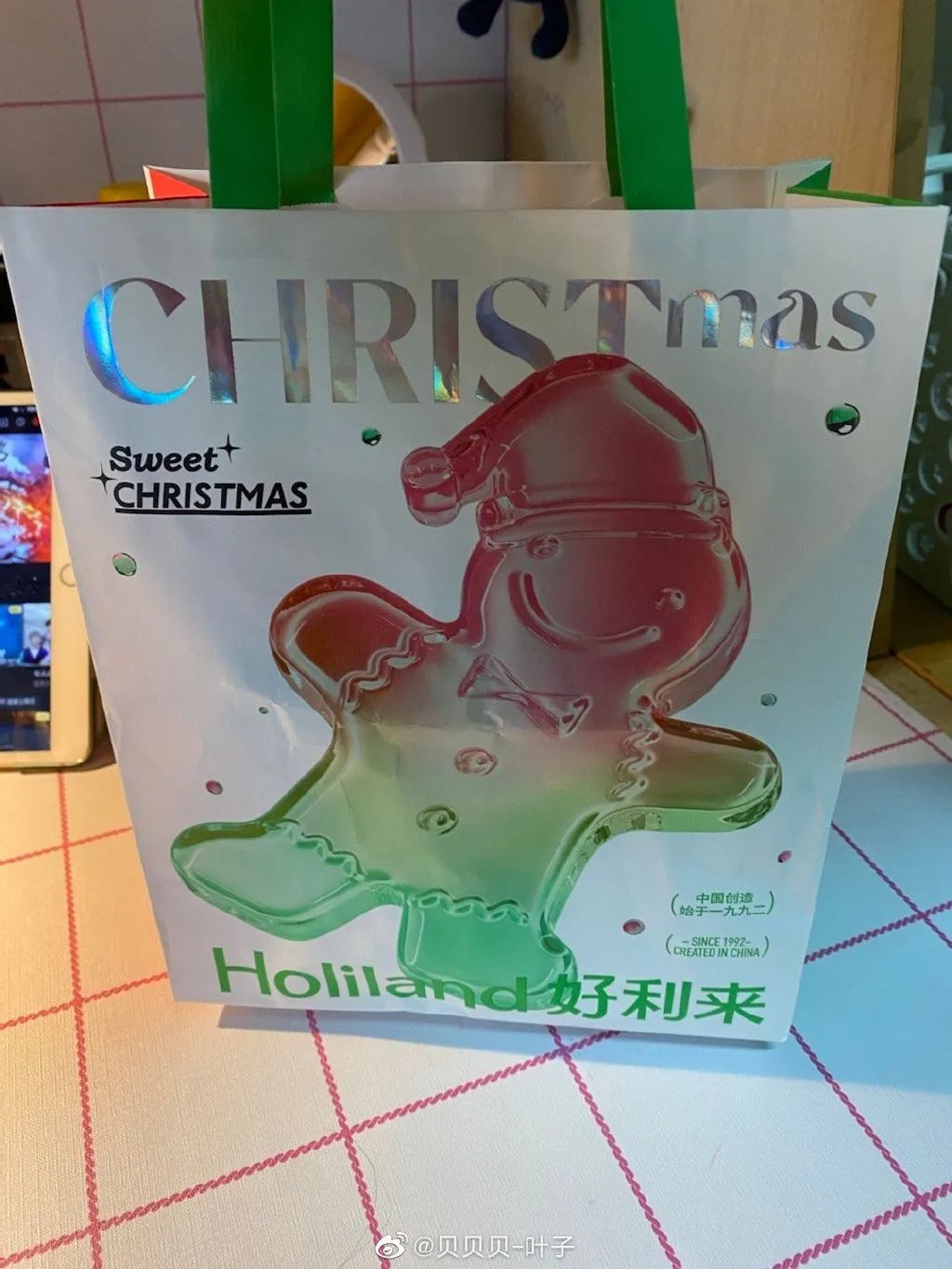 好利来蒲公英空气巧克力纸袋,纸袋创意设计概念设计