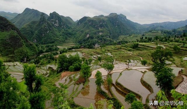楼上千年古寨,漫步幽悠古寨图片