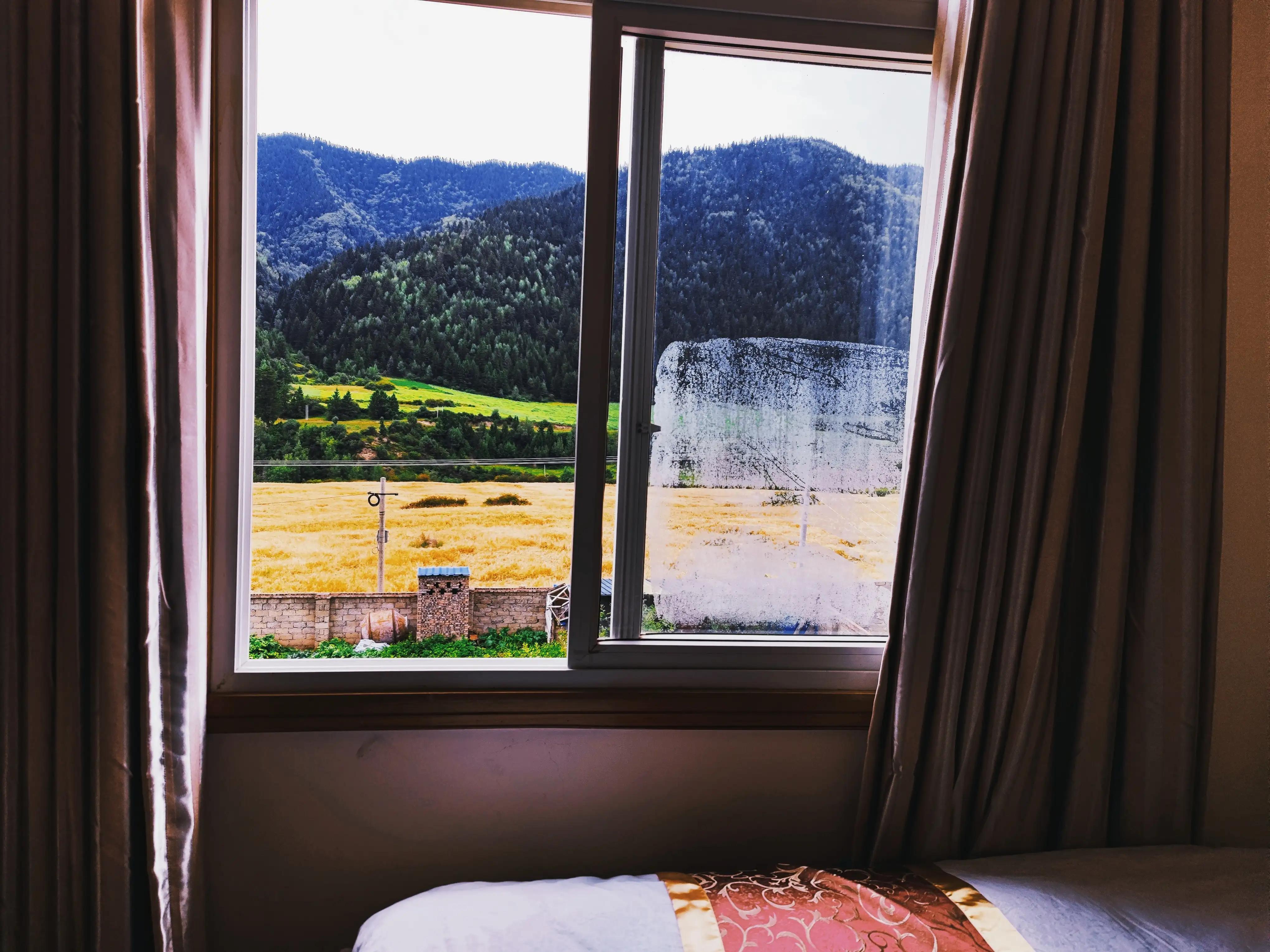 自驾318川藏线遇藏族姑娘,徒步西藏偶遇南充老乡