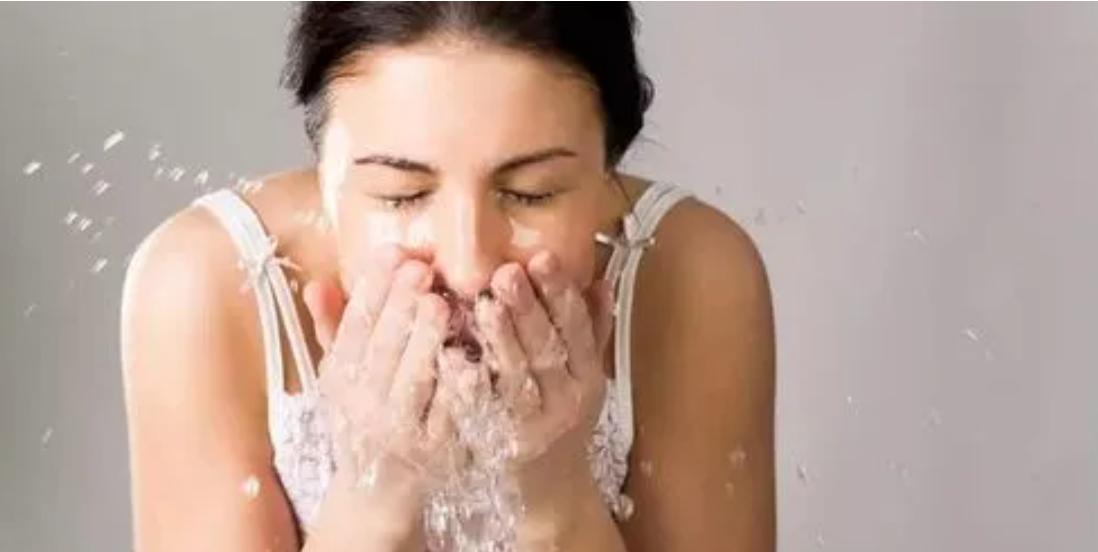 平价护肤品洁面产品哪个好用,口碑最好十大护肤品洗面奶