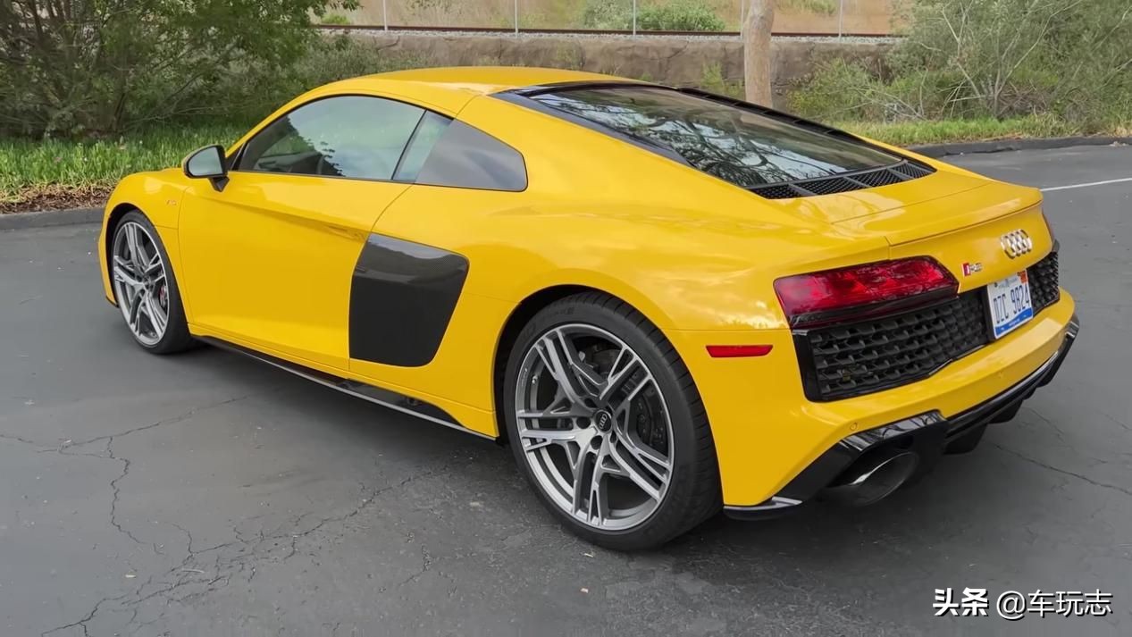 2019奥迪r8跟2020款奥迪r8,5.2v10奥迪r8限量版