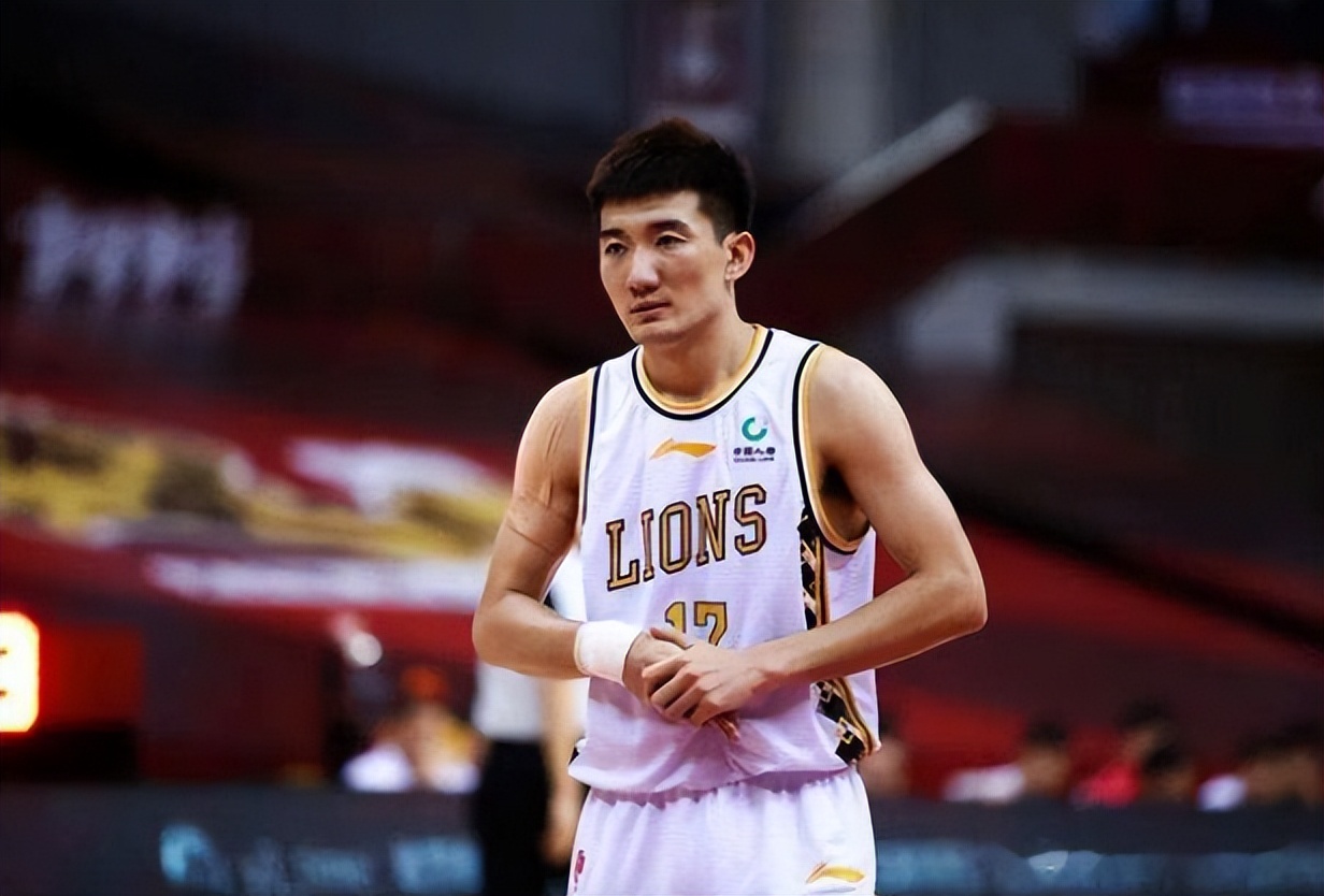 西热直播谈孙铭徽,孙铭徽回应垫脚冲突