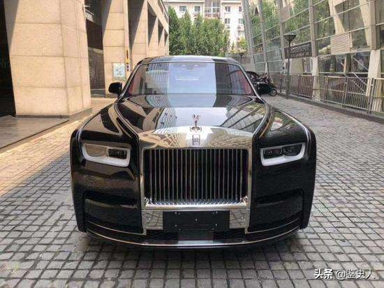 马云背后的女人：马云亲自请她“出山”，身价百亿，却至今未嫁