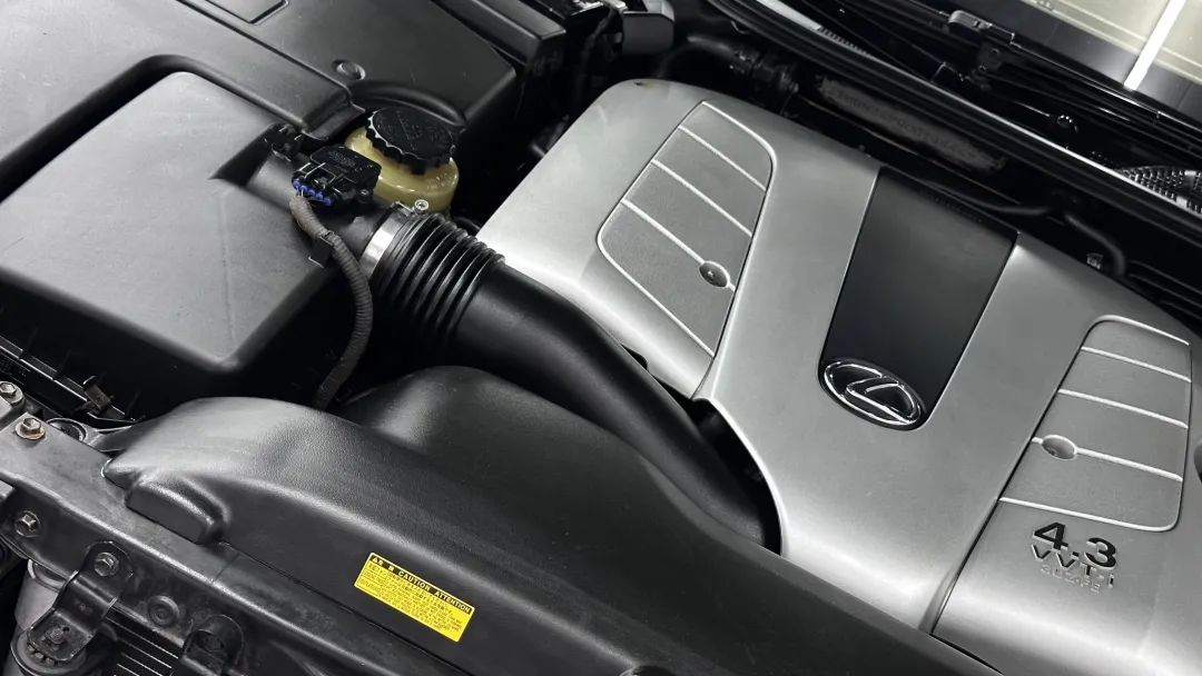 大哥12万买2005年售价100万的凌志LS430，含泪又花10万翻新才能开