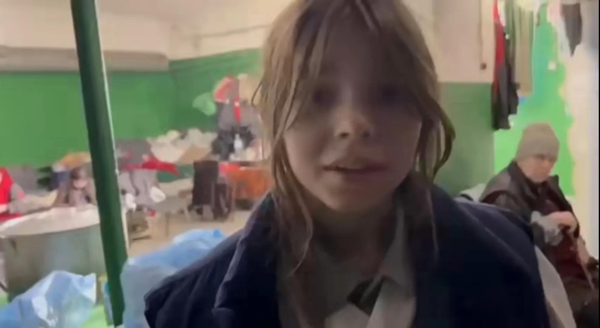 俄军进攻亚速钢厂,俄军怎么不使大杀伤力钻地弹