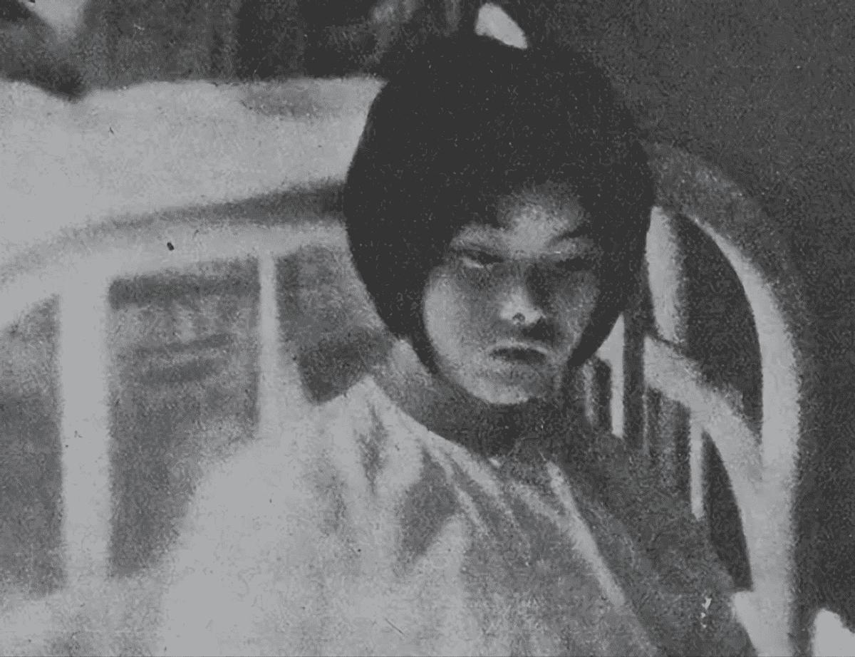 21张真实又罕见的老照片，阴毛假发工作者，我怀疑他用错地方了