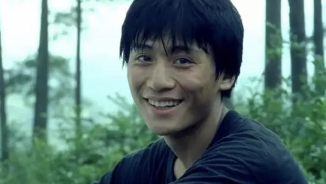 嗑着瓜子领了华表奖，走出谢娜的阴影，这一次刘烨没有遗憾了！