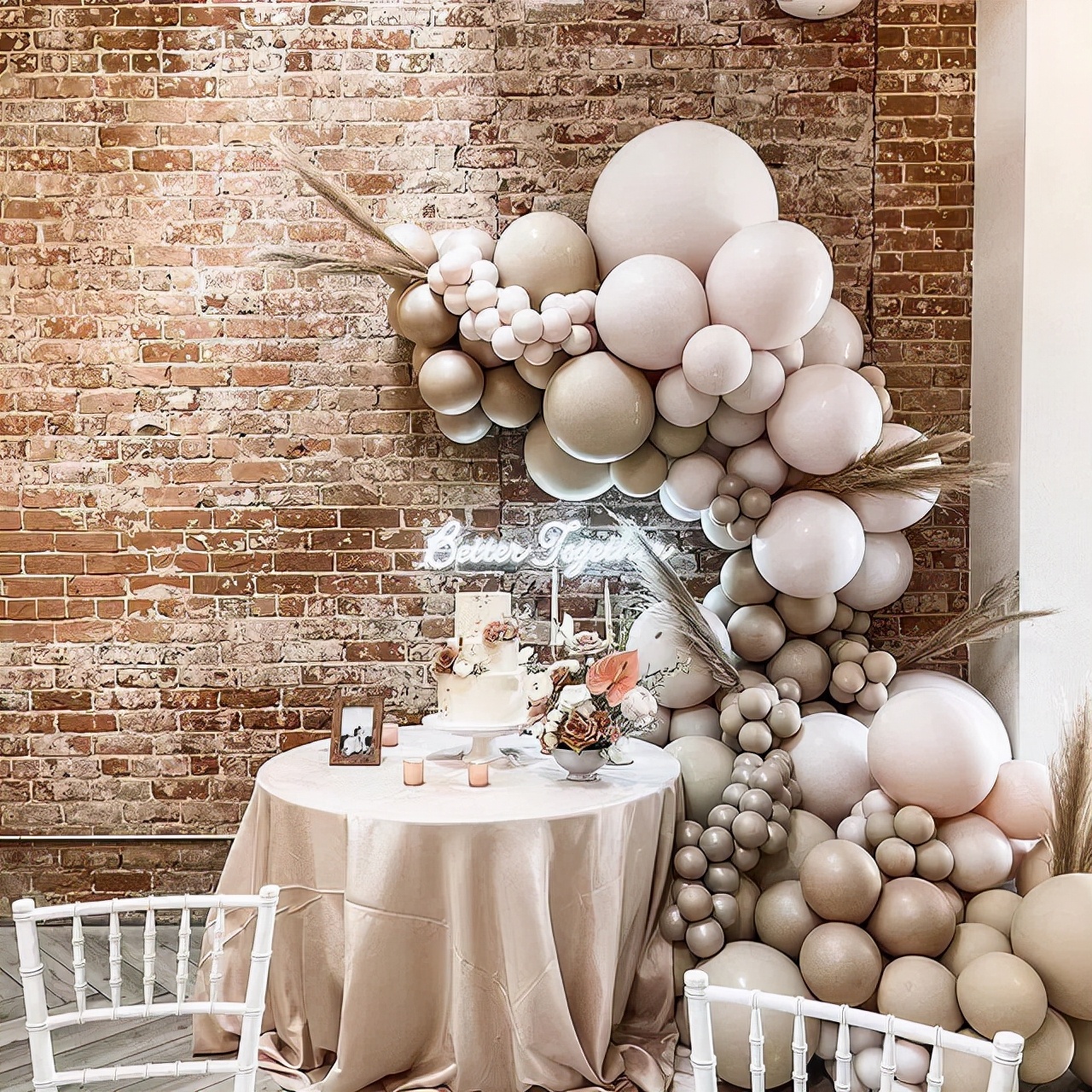 生日蛋糕流行装饰,生日蛋糕装饰多但不幼稚