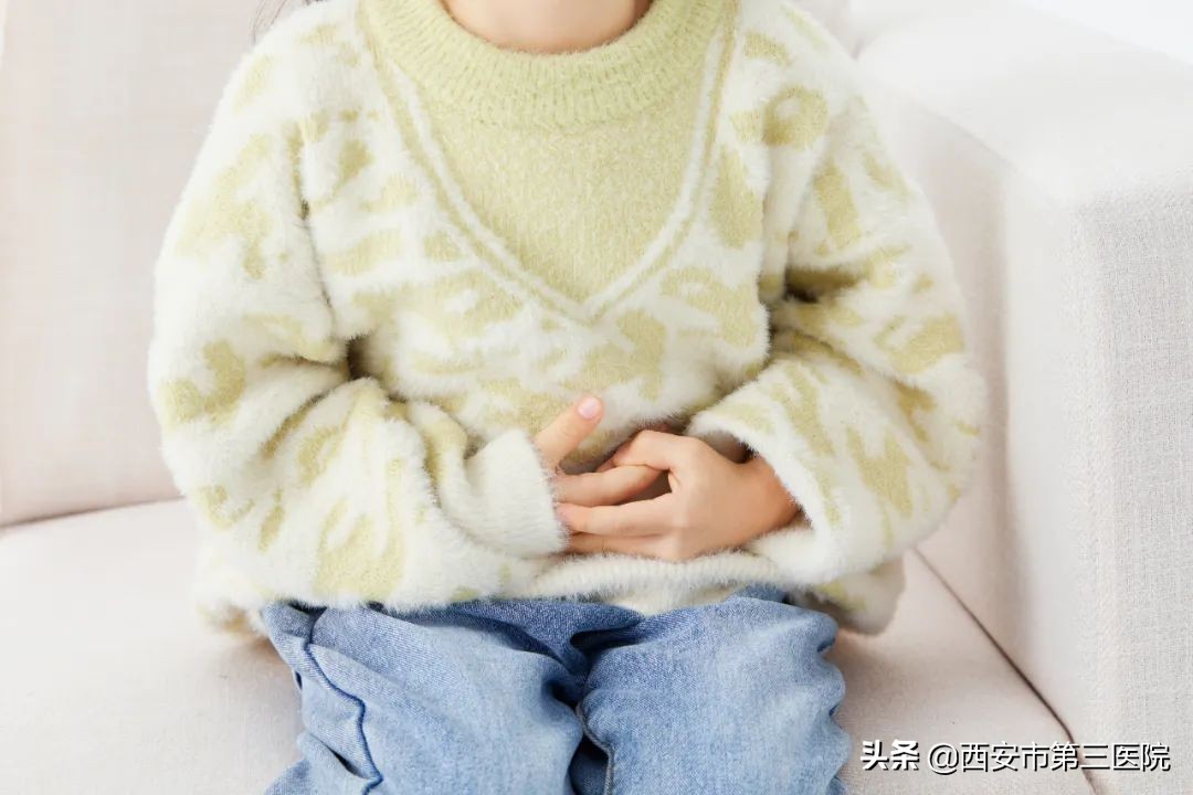 幼儿宝宝肚子痛一招就搞定,儿科肚子疼