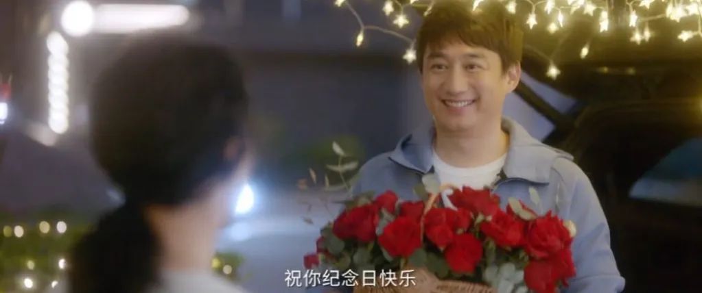 直播间卖的翡翠玉石低价的猫腻,直播间现场售卖翡翠的骗局