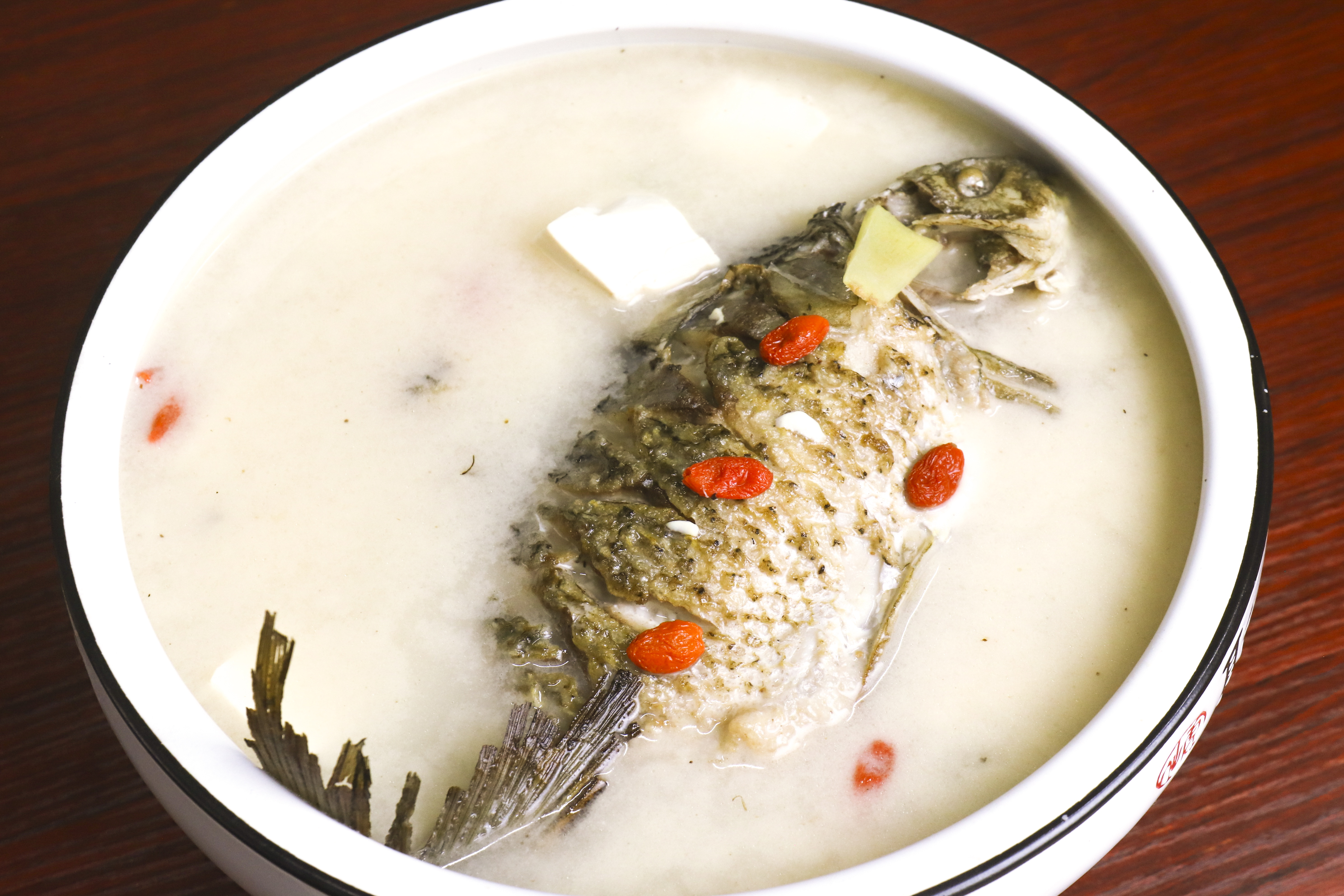 女性更年期多吃哪些碱性食物,女人更年期应多吃哪六种碱性食物