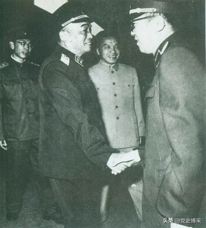 彭德怀评价刚正不阿的黄克诚：你比我还像彭德怀