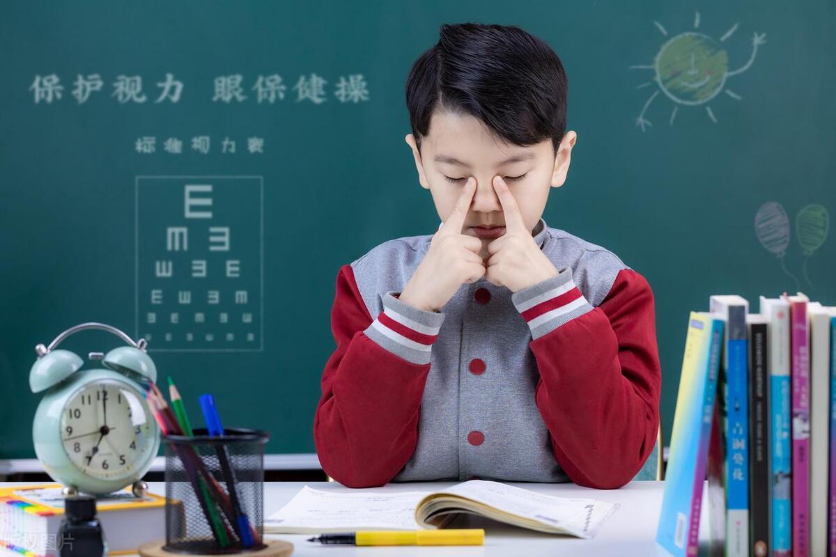 如何保护孩子视力讲座,保护小孩子视力的小妙招