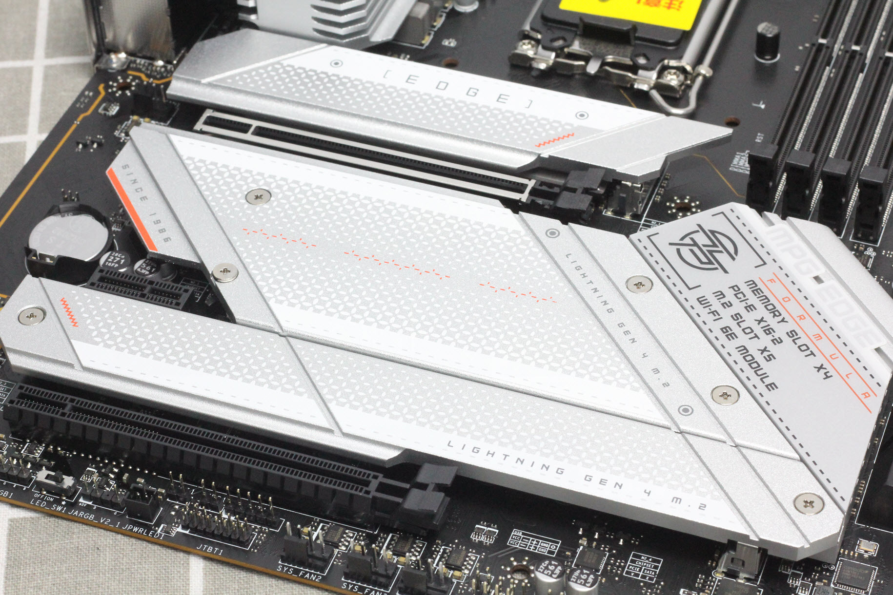 rtx4070搭配i513600kf测评,电脑配置推荐i510400rtx2060