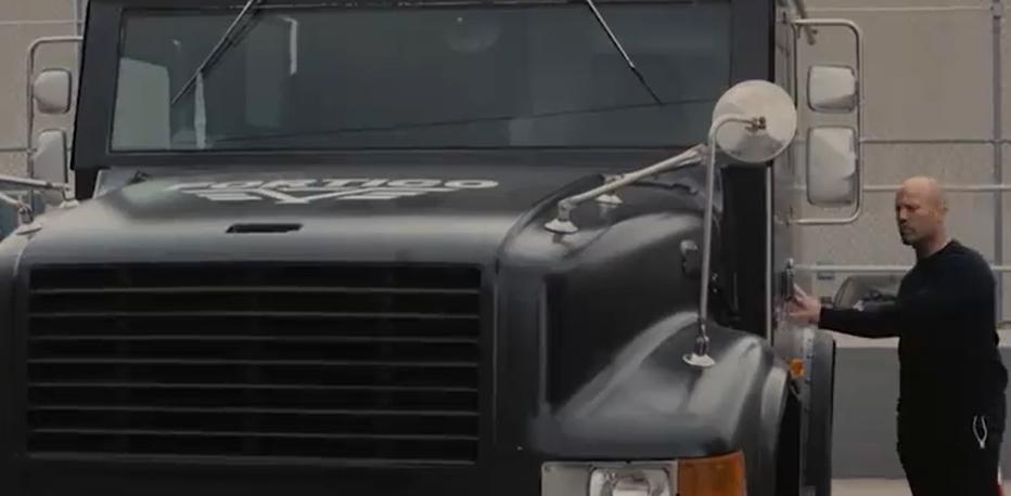 豆瓣高分动作片《人之怒》：最强光头被激怒，硬汉式复仇畅快淋漓