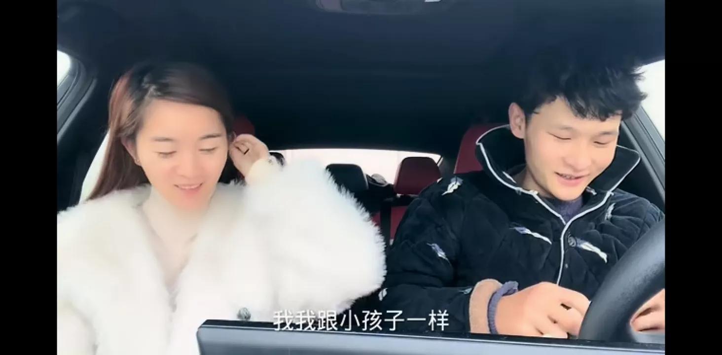 橘子给小贤买礼物,橘子和小贤是否和好如初