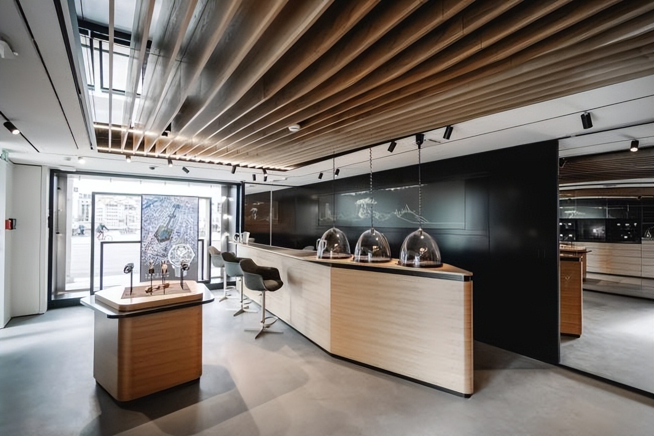 gp芝柏表绿色腕表唤醒春之活力,瑞士芝柏手表经典款