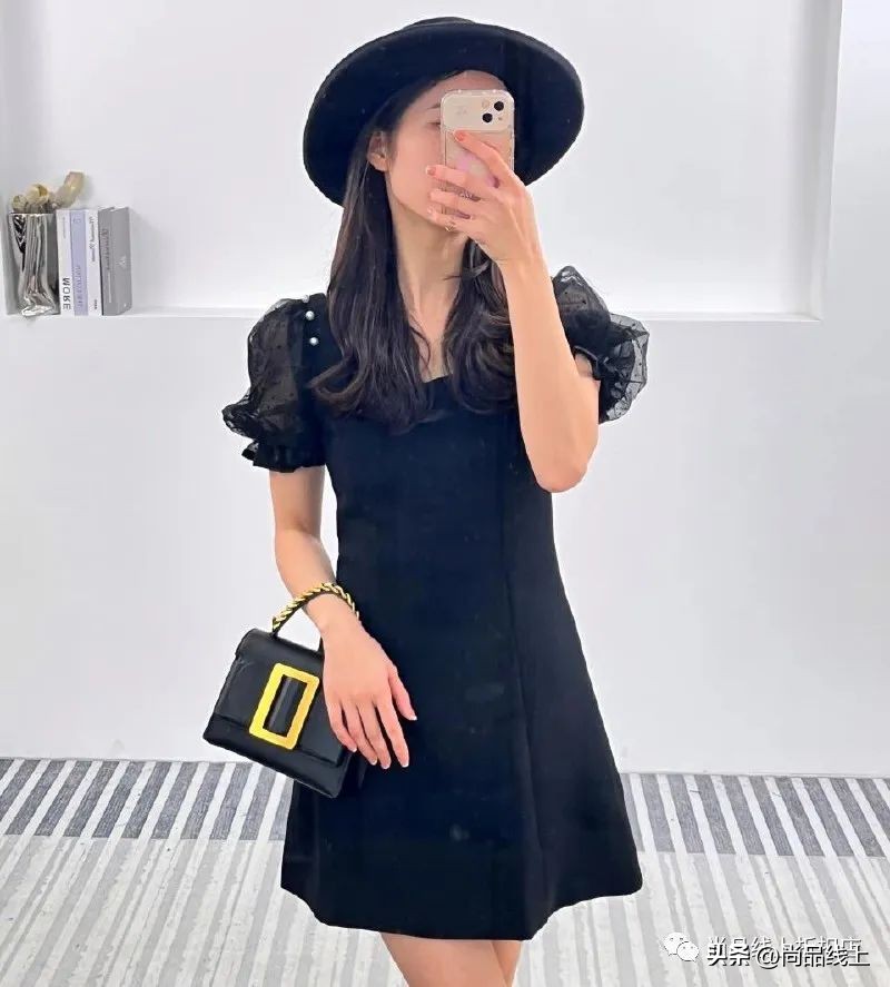 艾诺丝雅诗女装春款,艾诺丝雅诗2022冬款黑色羊绒大衣