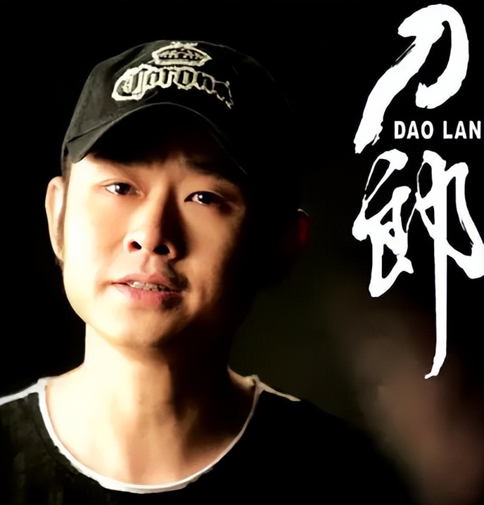 那英怒踹粉丝,那英当众踹粉丝惹争议