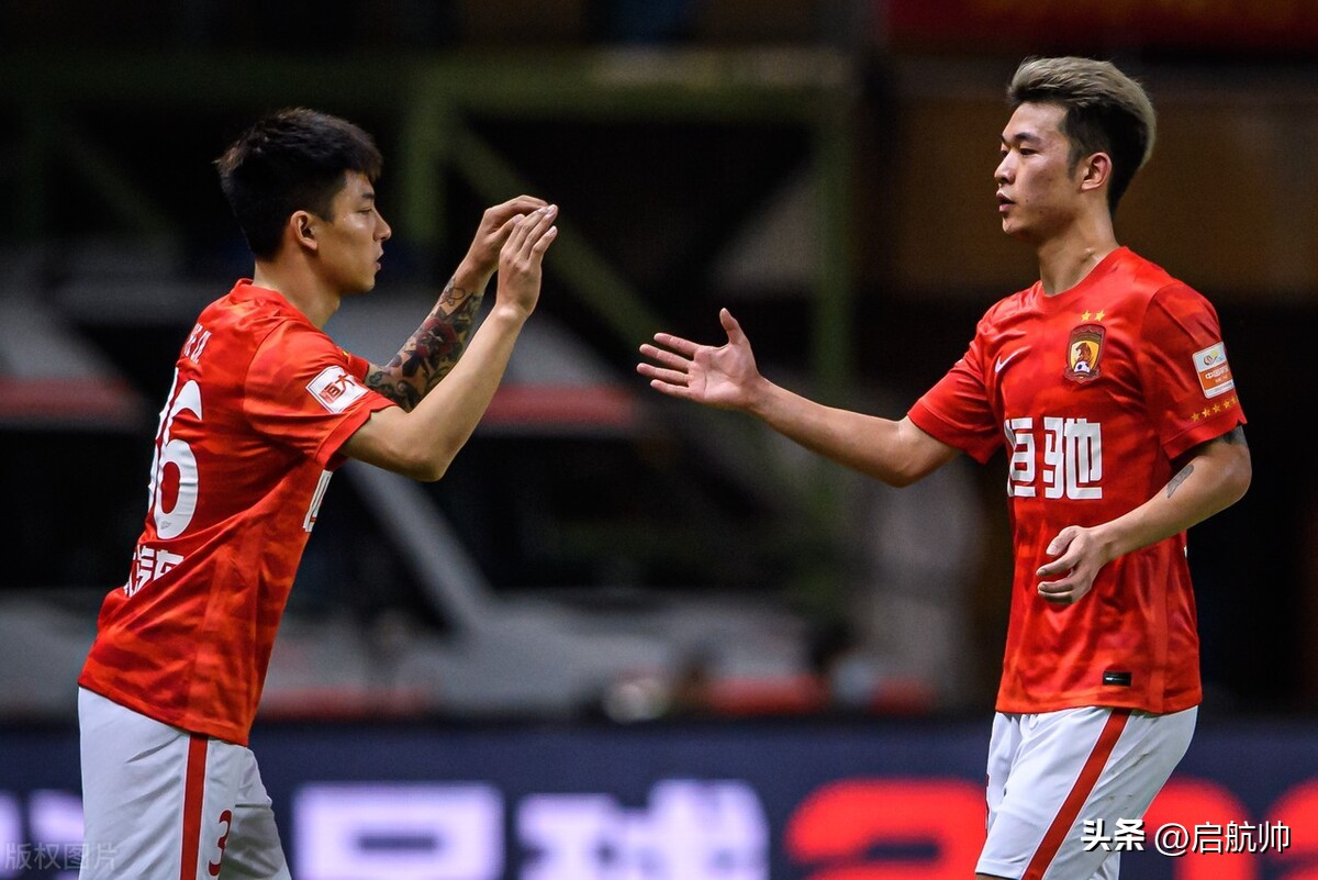 广州队亚冠夺冠纪录,广州恒大八连冠球迷庆祝