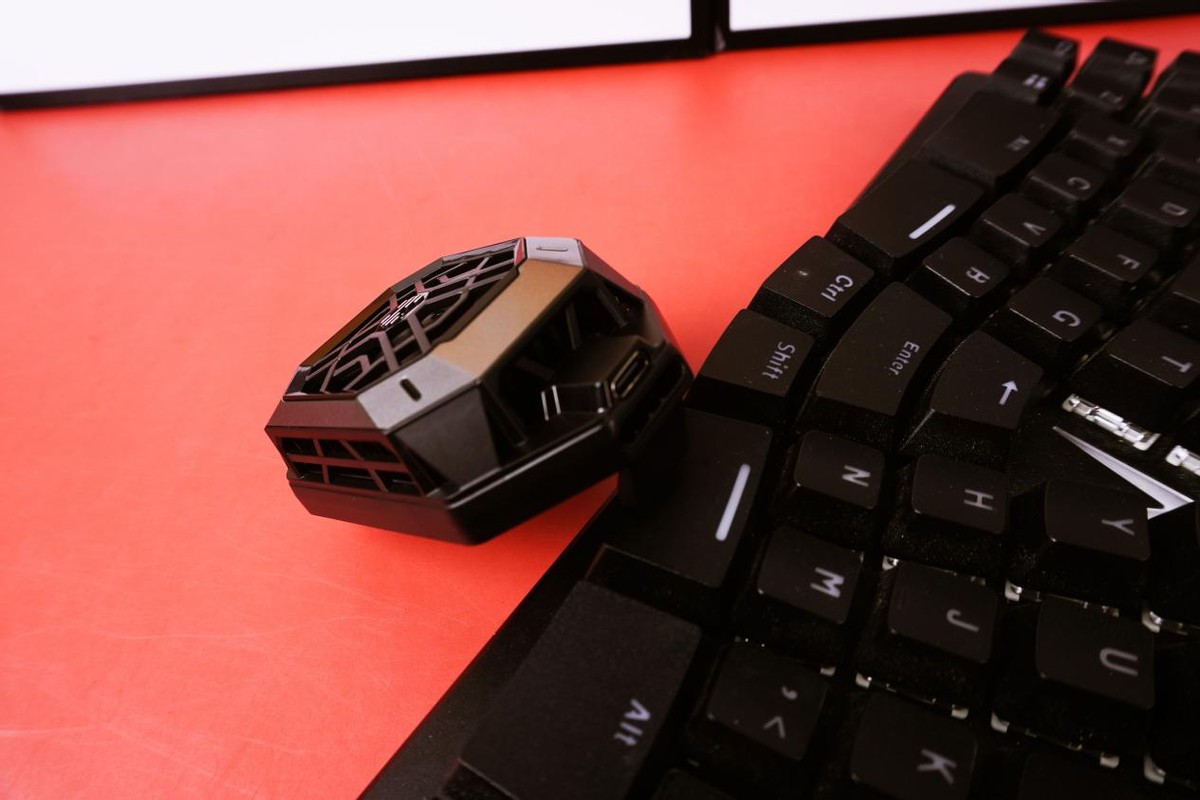 手游散热器哪款好,降温神器散热器手机