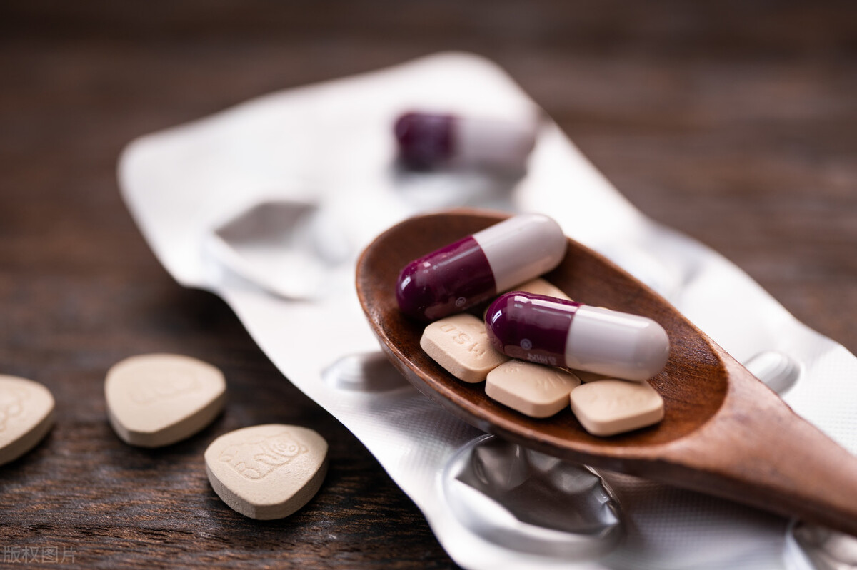 口腔溃疡疼能吃什么可以止痛,口腔溃疡上火如何缓解疼痛