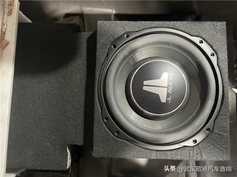 长沙五菱宏光汽车音响改装,五菱宏光音响改装推荐杭州