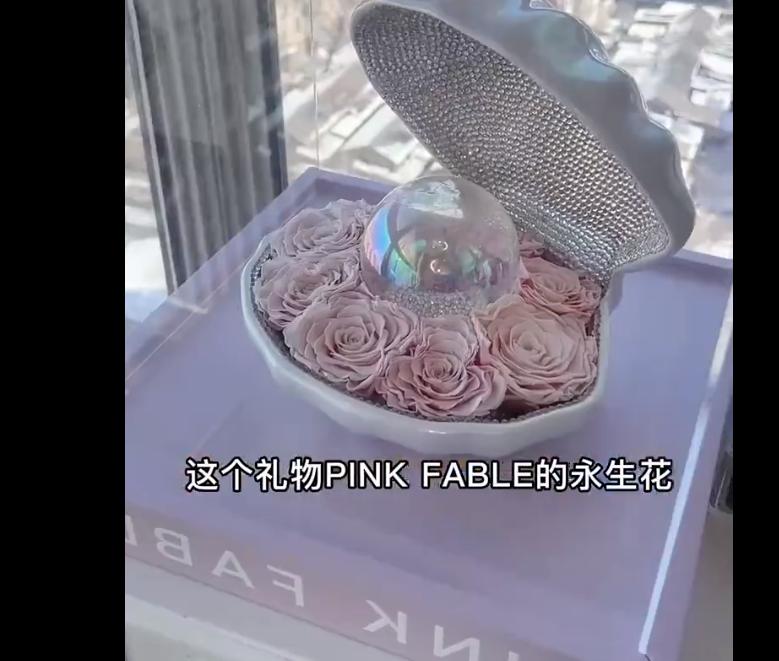 唯品会买黄金什么时候买最便宜 (年轻人买黄金唯品会)