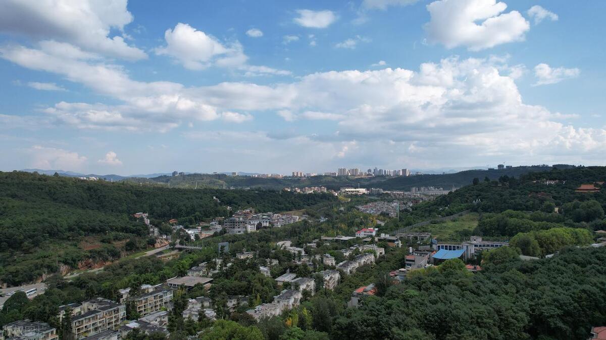 昆明旅游攻略景点及美食,2022春节昆明周边游玩景点推荐