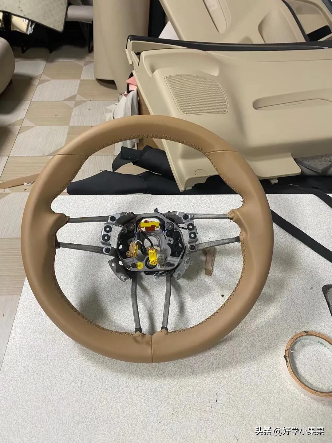 汽车方向盘皮子坏了怎么修复,汽车方向盘真皮套磨损怎么处理