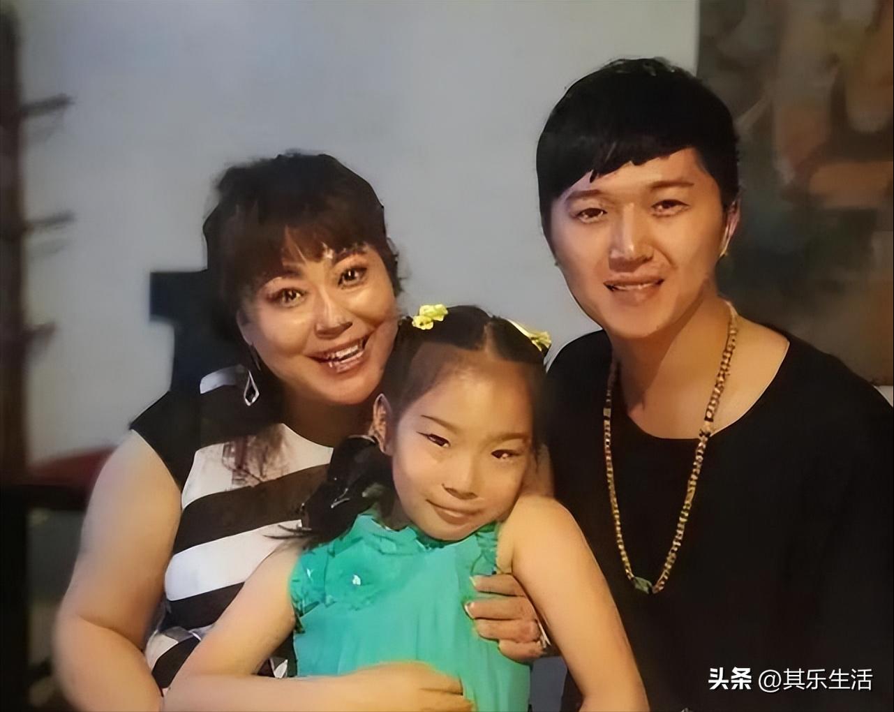 九岁县太爷演员今昔对比,九岁县太爷扮演者现在长什么样