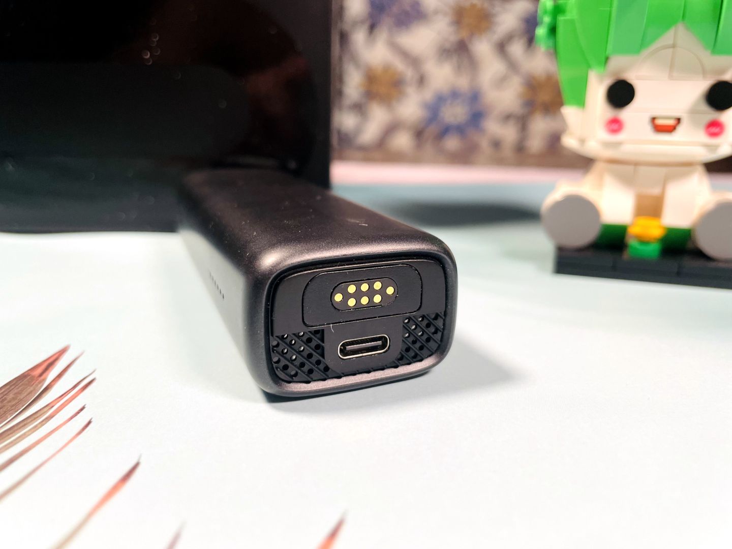 360g900和海康威视c8夜间行车对比,海康威视与360行车记录仪哪个更好