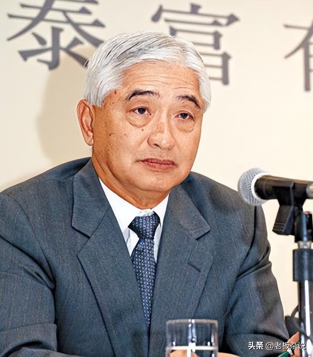 一门三首富：从面粉大王，纺织大王到国家副主席；经商必读！