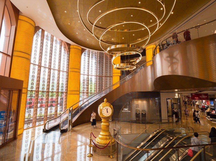 支持30倍光学变焦的便宜相机,支持0.5变焦广角拍摄视频的手机