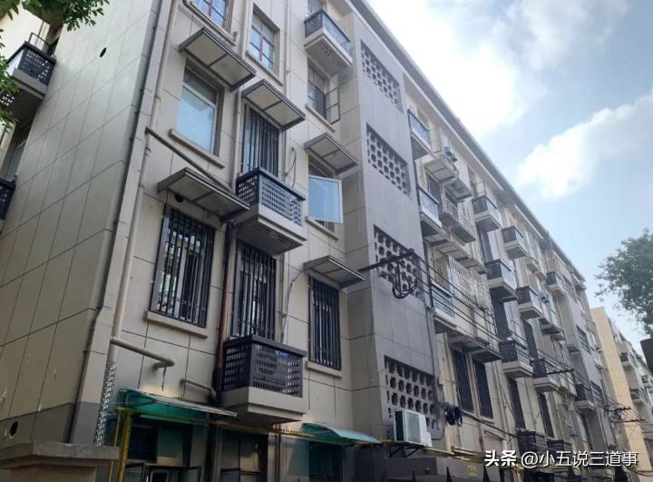 老破小遇到拆迁产权还是70年吗,70平米老破小改造翻新案例