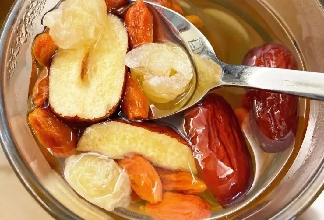 夜间吃什么食物补气血最好,补气血吃什么食物最好最有效果