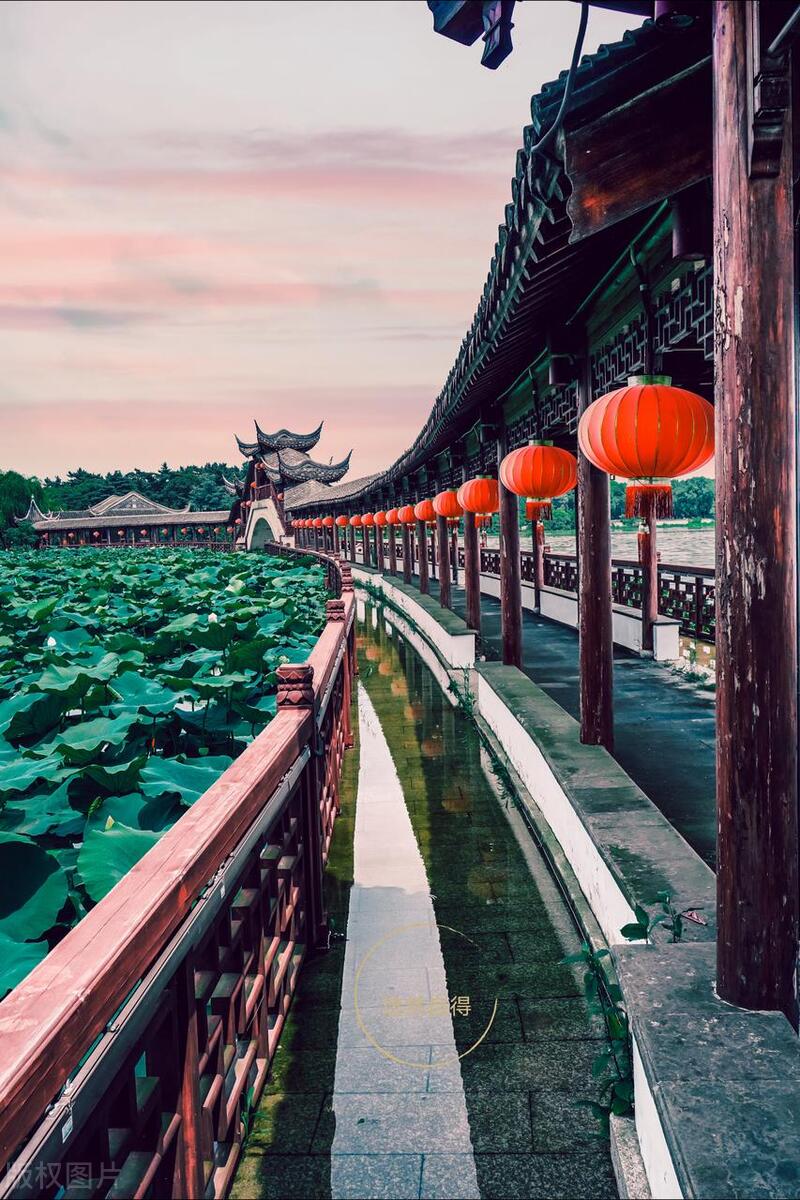 一生至少要去一次的中国最美古镇，这33个全部去过，人生就完美了