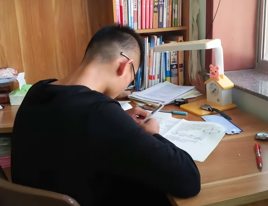 东北小伙一亿买石头,东北小伙花两亿买石头现状