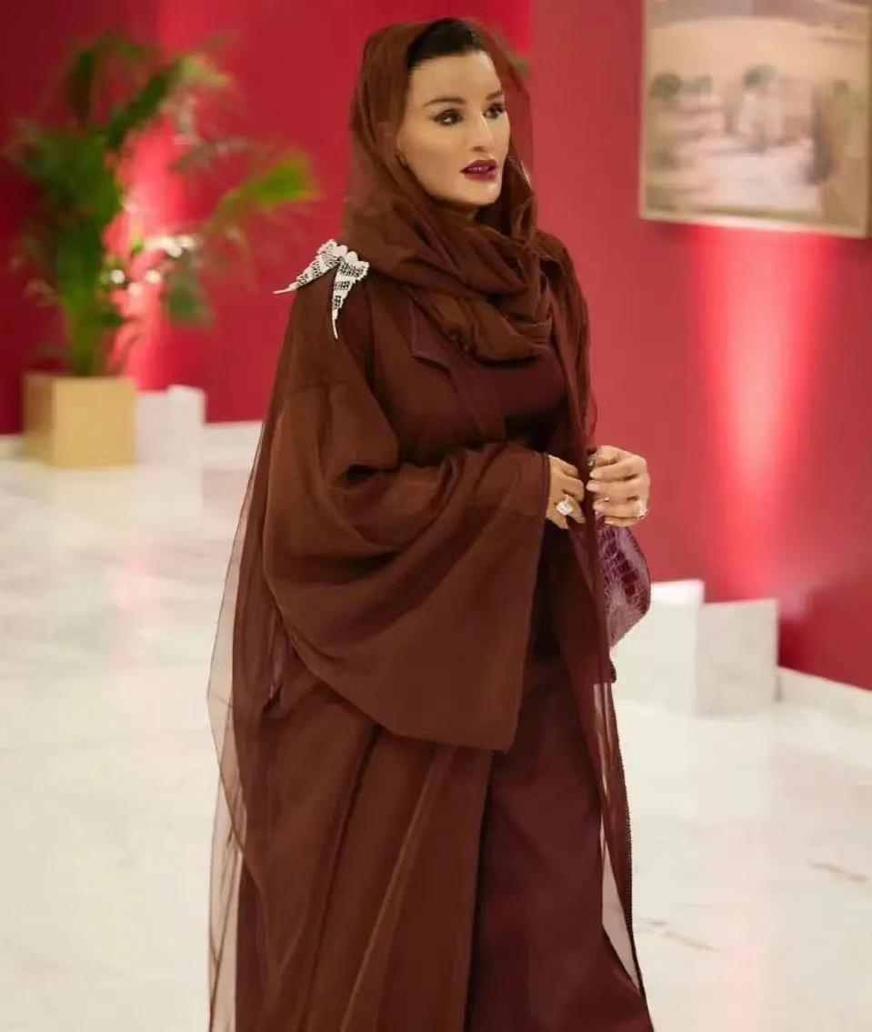 莫扎王后穿搭,莫扎的穿衣风格