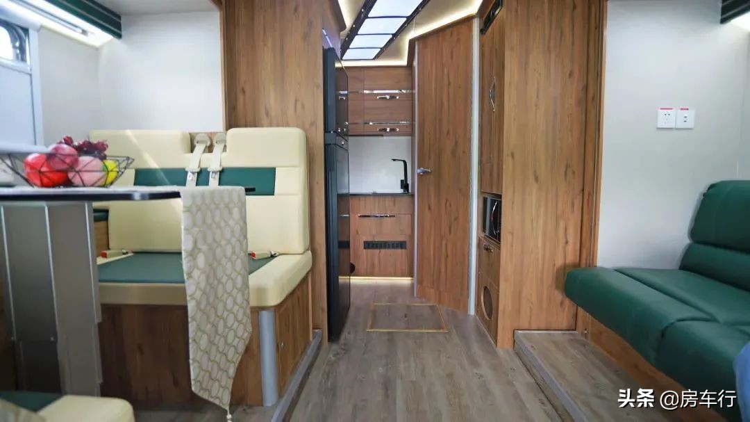 上汽轻卡房车h500好还是h300好,15-20万全新轻卡房车推荐