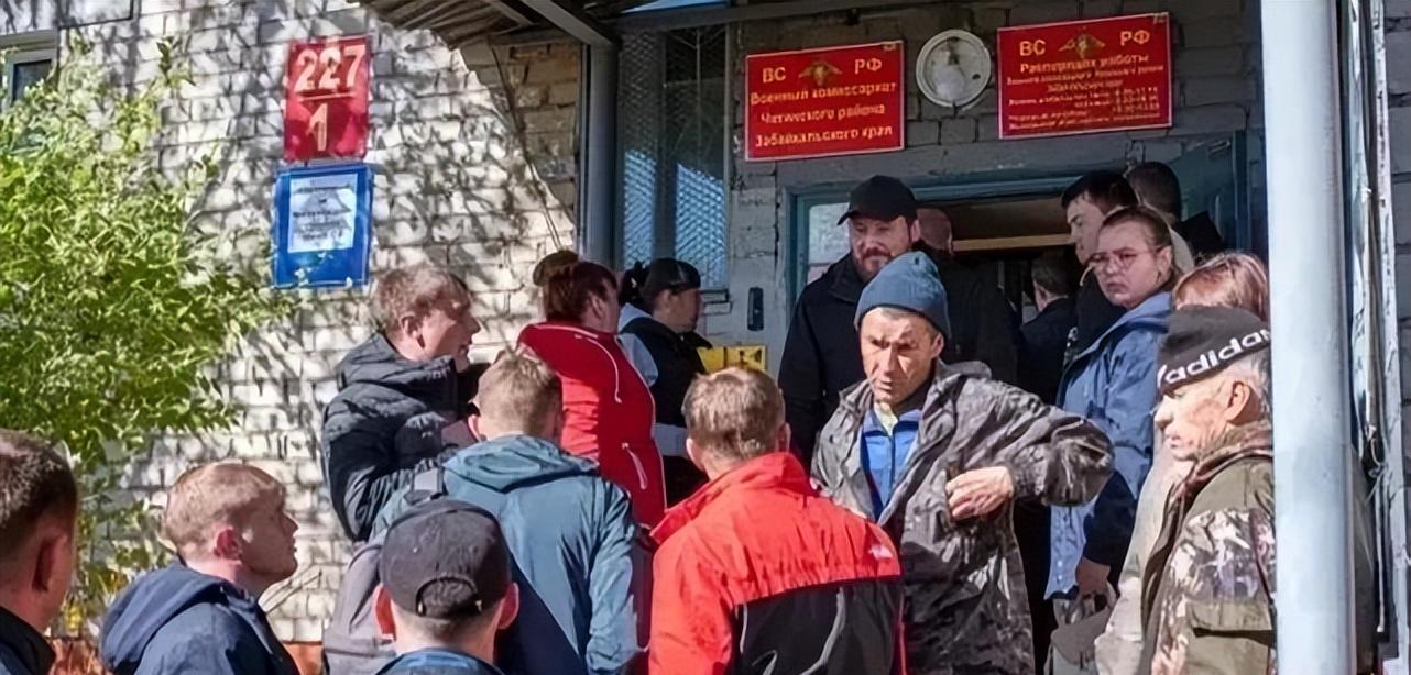 中国人不会畏惧任何事！传奇：顿巴斯“中国营”驰骋乌克兰