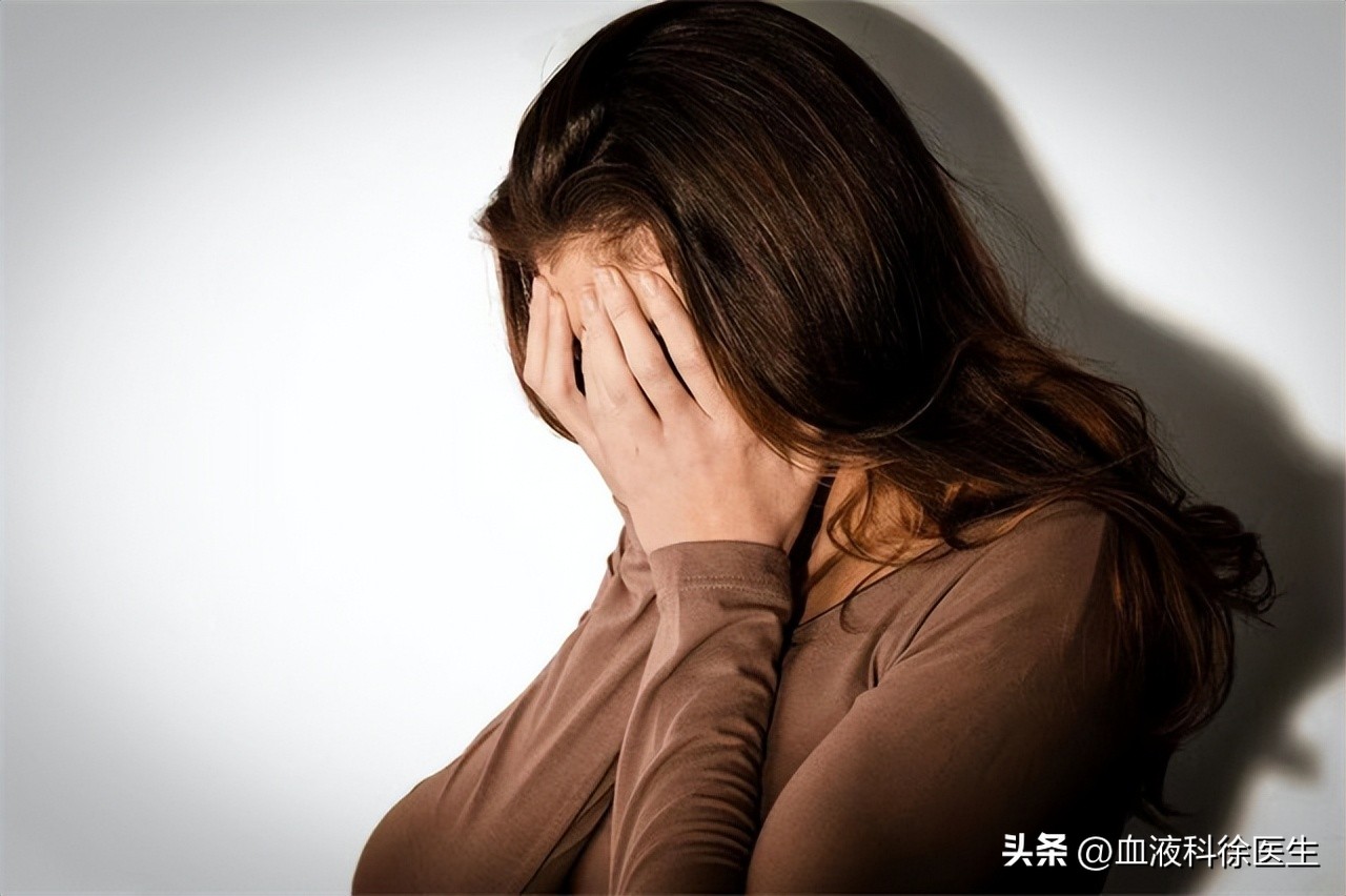 女性卵巢早衰还能有生育的机会吗,年轻女性身体出现11种症状需警惕