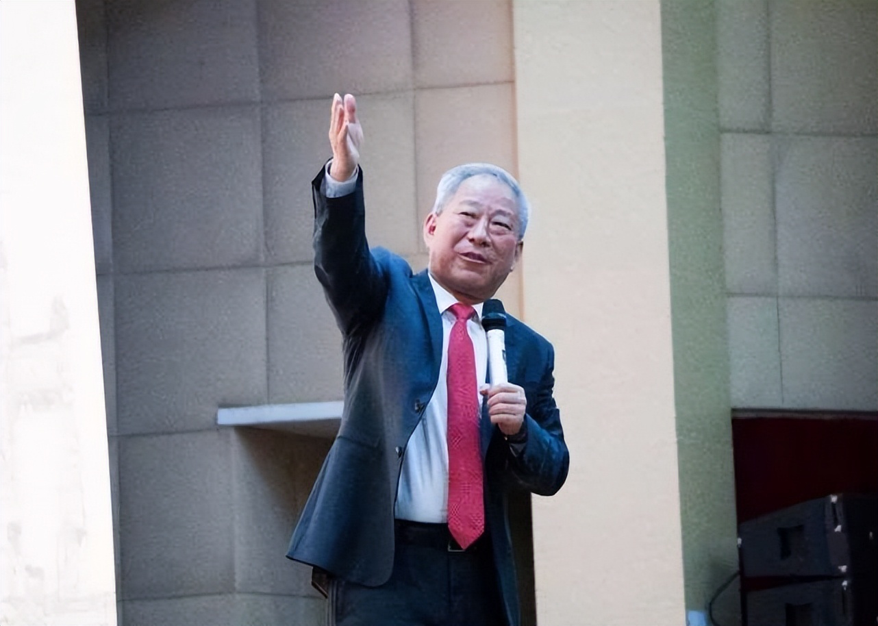 江苏首富严介和现状,江苏省首富严介和